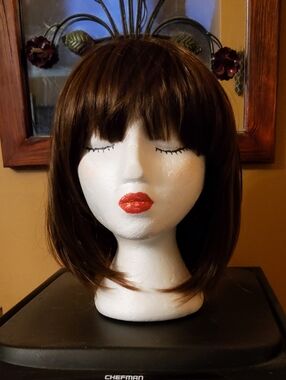 Cute Bob Style Short Straight Reddish-Brown Wig with Fringe